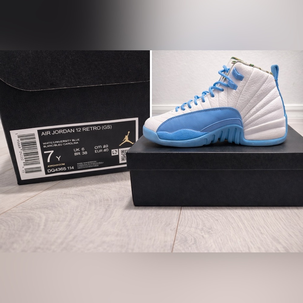 Jordan Kids Sneakers in White and Blue
